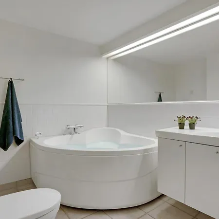 Lovely In With Sauna